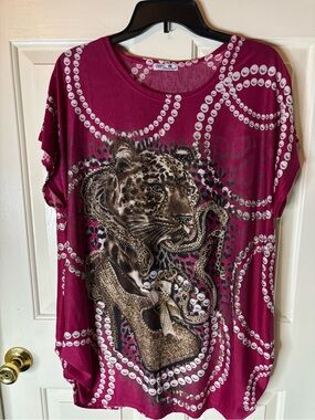 Women’s Magenta Leopard & Chain Print Short Sleeve Blouse One SZ Good Condition